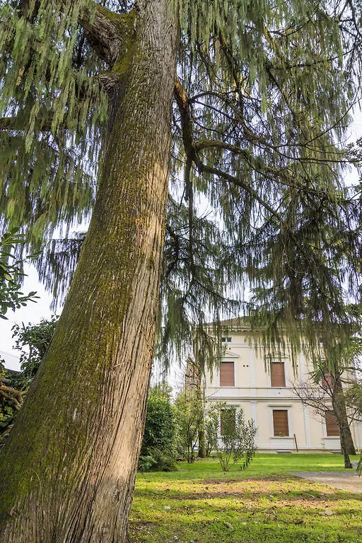 Villa Vittoria Gardone Riviera