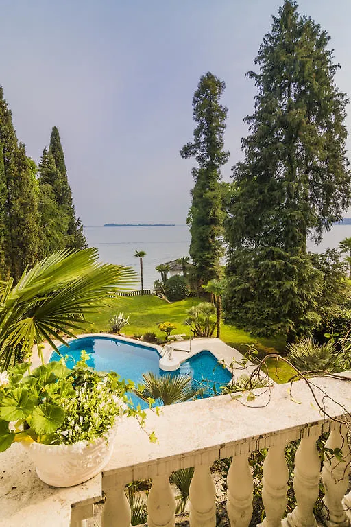Bed & Breakfast Villa Vittoria Gardone Riviera