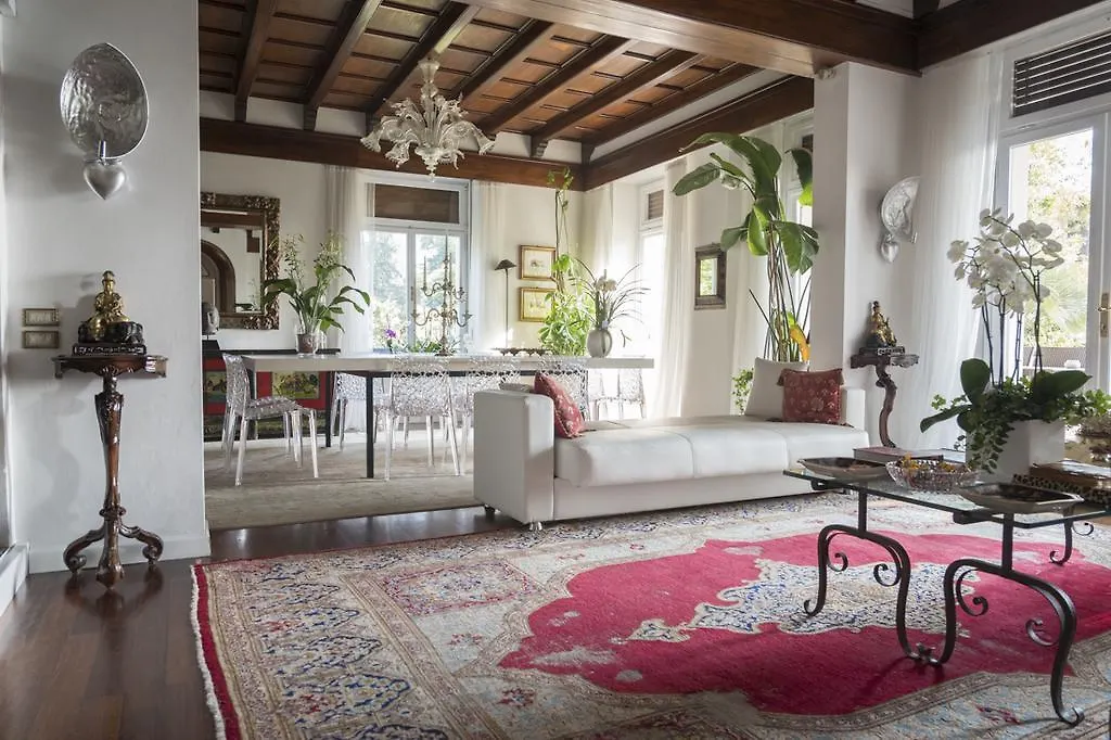*** Bed & Breakfast Villa Vittoria Gardone Riviera Italy
